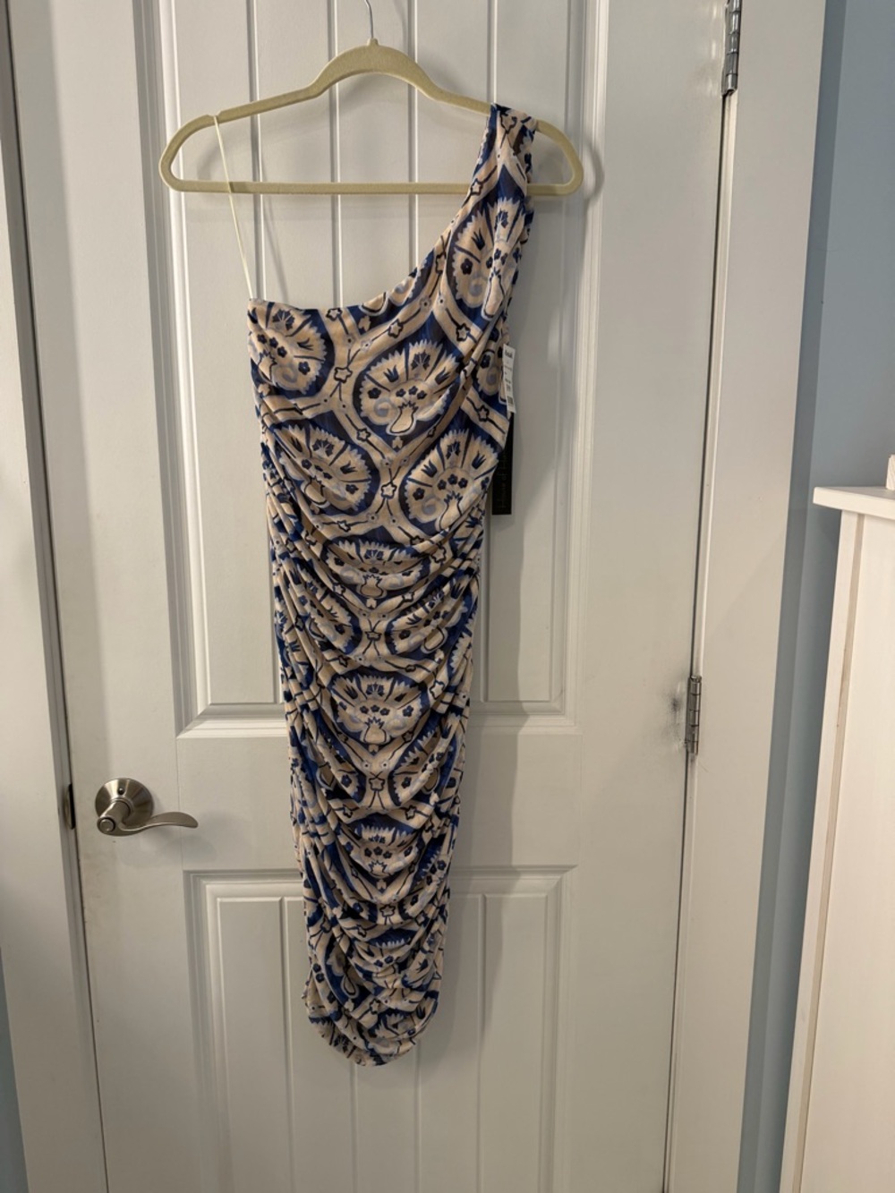 House of Harlow 1960 One-Shoulder Blue and Cream Geometric Ruched Dress